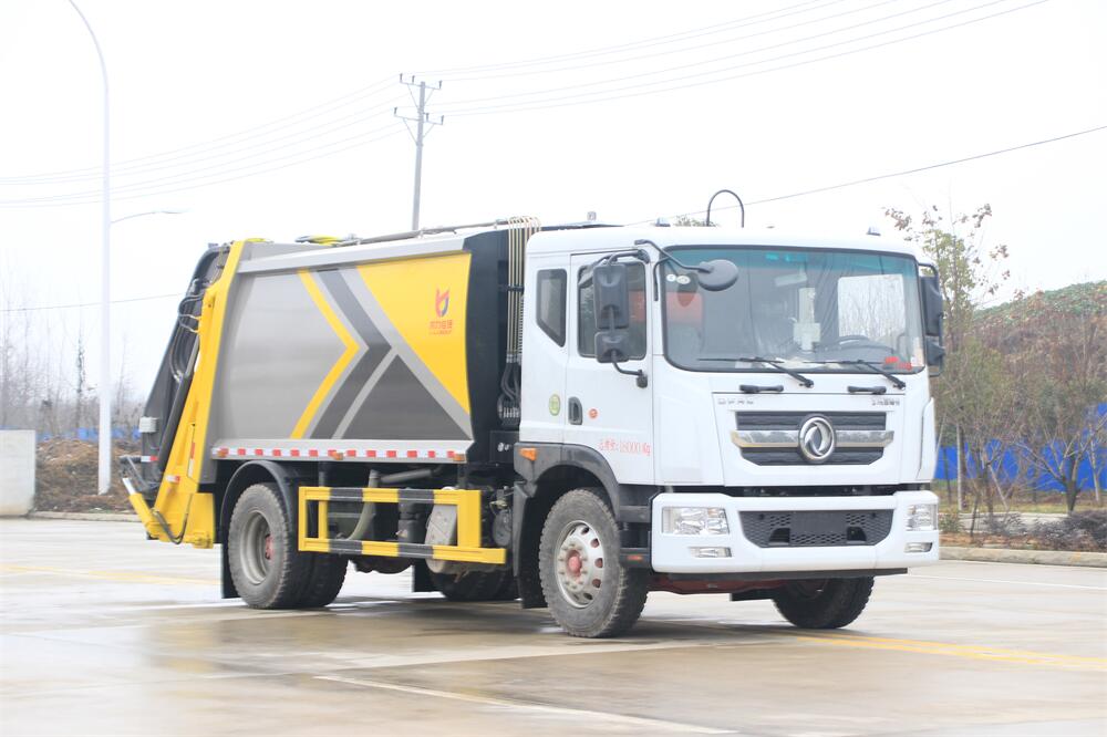 12方壓縮垃圾車(chē)-東風(fēng)D9多利卡國(guó)六12方壓縮式垃圾車(chē)廠家價(jià)格