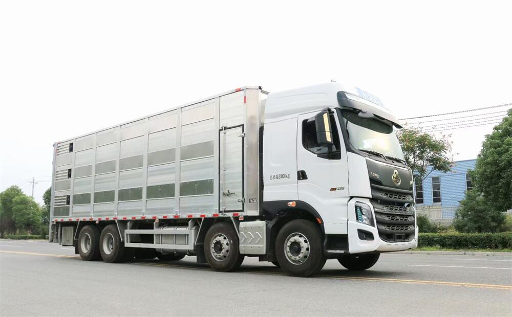 9.6米畜禽運(yùn)輸車(chē)-9.6米柳汽乘龍H7畜禽運(yùn)輸車(chē)